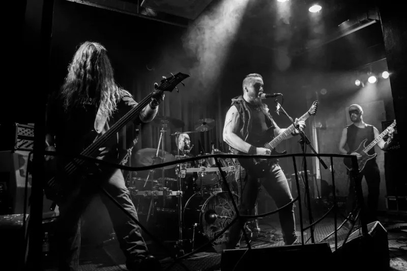 leskentuska band live black metal