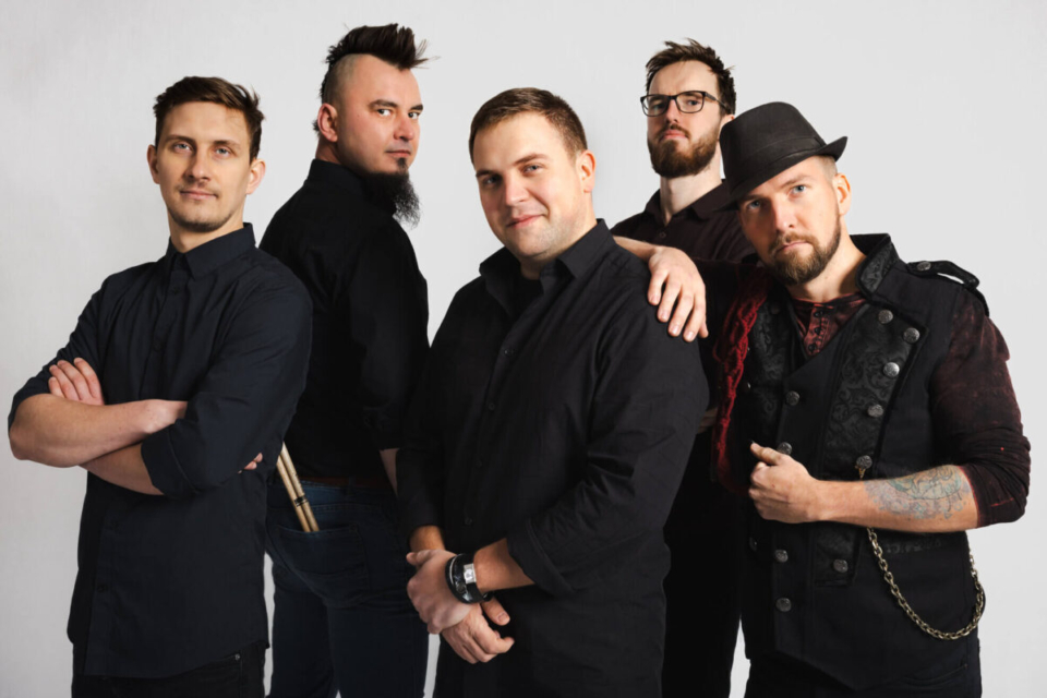 REVOE: progresywny metal z Ostrołęki w pełnej odsłonie
