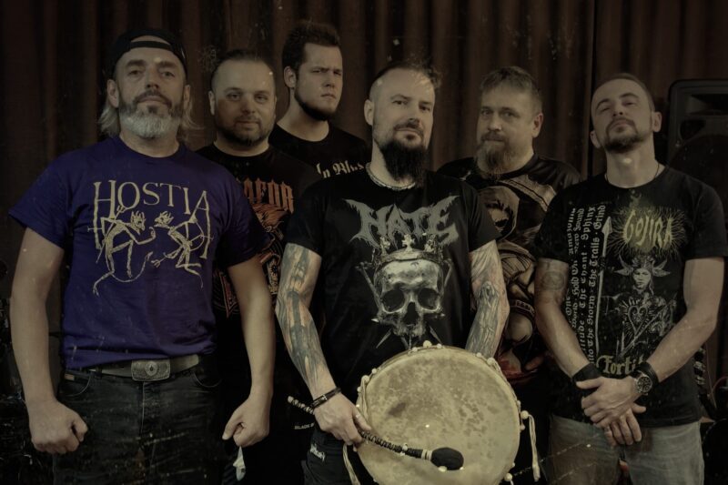 młot na czarowice official band photo