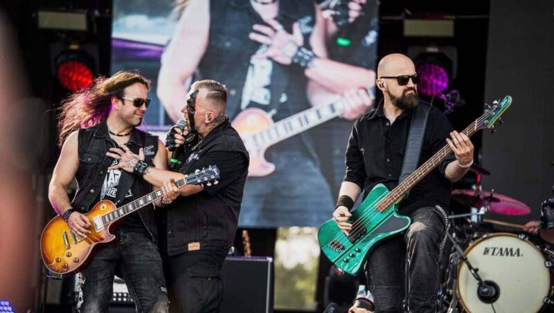 SICK SAINTS band photo live(1)