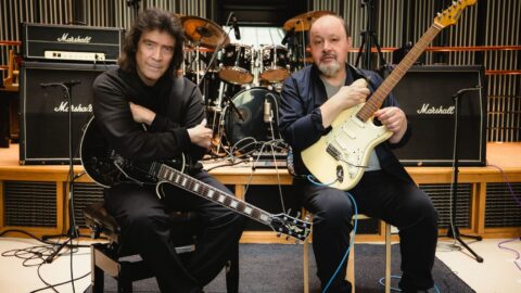 STEVE HACKETT & STEVE ROTHERY official photo(1)