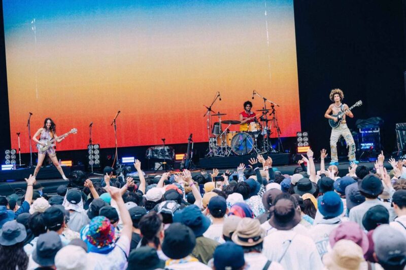 Father Of Peace band live photo(1)