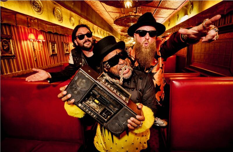 SKINDRED official band photo
